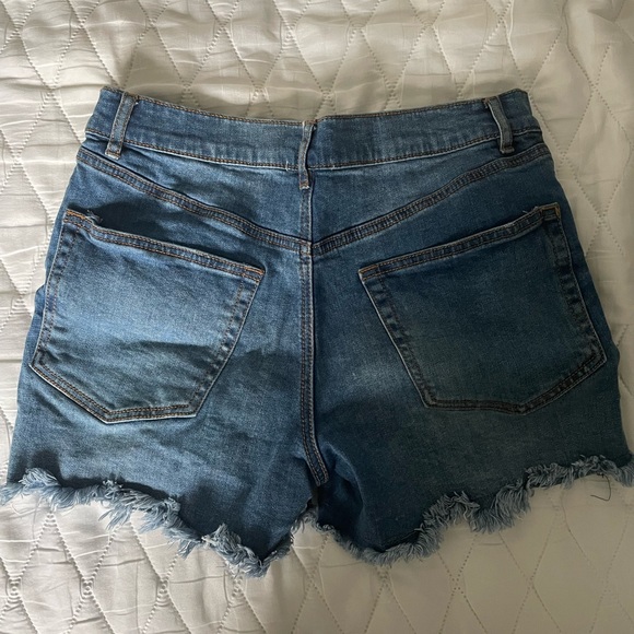 Dex Jean Shorts - Picture 2 of 2